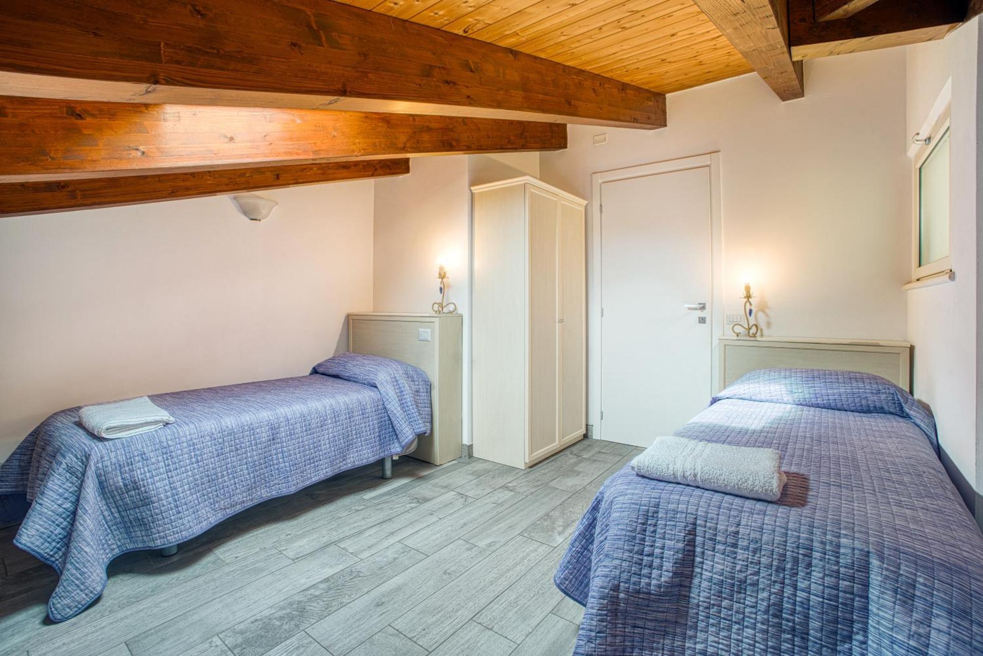 Casavacanzelemore - Casa Zoe * Valfabbrica